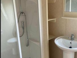 Silver Beach Caravan Park - Holiday Accommodation 13802 - Lincolnshire - 1185400 - thumbnail photo 4