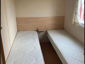 Silver Beach Caravan Park - Holiday Accommodation 13802 - Lincolnshire - 1185400 - thumbnail photo 7