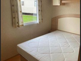 Silver Beach Caravan Park - Holiday Accommodation 13802 - Lincolnshire - 1185400 - thumbnail photo 8