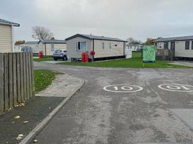 Flamingo Land Holiday Park - Holiday Accommodation 13824 - North Yorkshire (incl. Whitby) - 1185404 - thumbnail photo 2