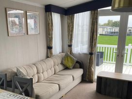 Flamingo Land Holiday Park - Holiday Accommodation 13824 - North Yorkshire (incl. Whitby) - 1185404 - thumbnail photo 4