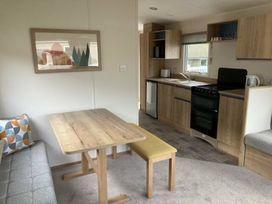 Quay West Holiday Park - Holiday Accommodation 13890 - Mid Wales - 1185417 - thumbnail photo 3