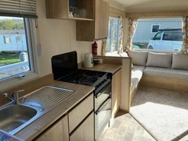 Quay West Holiday Park - Holiday Accommodation 13890 - Mid Wales - 1185417 - thumbnail photo 10