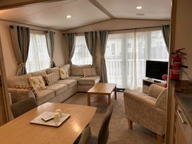 Marton Mere Holiday Village - Holiday Accommodation 13918 - Lake District - 1185420 - thumbnail photo 10