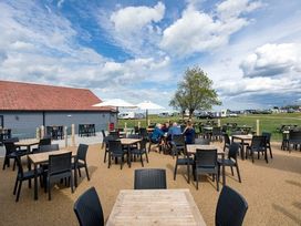 Seaview, Whitstable - Holiday Accommodation 13927 - Kent & Sussex - 1185423 - thumbnail photo 13