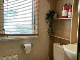 Lyons Sunnysands Holiday Park - Holiday Accommodation 13960 - Mid Wales - 1185427 - thumbnail photo 5