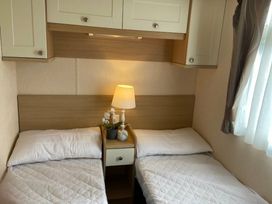 Lyons Sunnysands Holiday Park - Holiday Accommodation 13960 - Mid Wales - 1185427 - thumbnail photo 8
