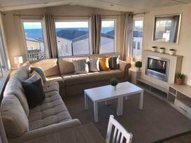 Ladram Bay Holiday Park - Holiday Accommodation 13971 - Devon - 1185434 - thumbnail photo 4