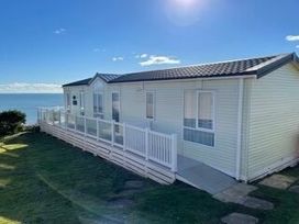 Devon Cliffs Holiday Park - Holiday Accommodation 13976 - Devon - 1185435 - thumbnail photo 1
