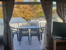 Devon Cliffs Holiday Park - Holiday Accommodation 13978 - Devon - 1185436 - thumbnail photo 18