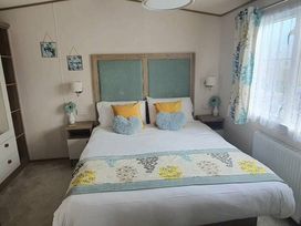 Golden Palm Resort - Holiday Accommodation 13998 - Lincolnshire - 1185439 - thumbnail photo 7