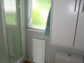 Cardigan Bay Holiday Park - Holiday Accommodation 1404 - South Wales - 1185447 - thumbnail photo 7