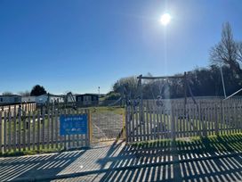 Marton Mere Holiday Village - Holiday Accommodation 14046 - Lake District - 1185449 - thumbnail photo 8