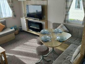 Primrose Valley Holiday Park - Holiday Accommodation 14052 - North Yorkshire (incl. Whitby) - 1185451 - thumbnail photo 5
