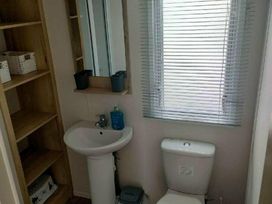 Primrose Valley Holiday Park - Holiday Accommodation 14052 - North Yorkshire (incl. Whitby) - 1185451 - thumbnail photo 13