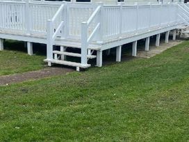 Burnham-on-Sea Holiday Park - Holiday Accommodation 14080 - Devon - 1185456 - thumbnail photo 17