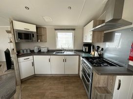 Heacham Beach Parkdean Resorts - Holiday Accommodation 14082 - Norfolk - 1185457 - thumbnail photo 2