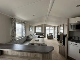 Heacham Beach Parkdean Resorts - Holiday Accommodation 14082 - Norfolk - 1185457 - thumbnail photo 6
