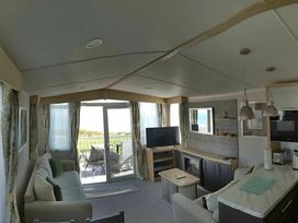 Reighton Sands Holiday Park - Holiday Accommodation 14109 - North Yorkshire (incl. Whitby) - 1185460 - thumbnail photo 4
