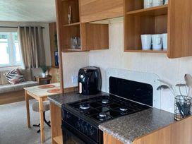 Skipsea Sands Holiday Park - Holiday Accommodation 14112 - North Yorkshire (incl. Whitby) - 1185461 - thumbnail photo 4