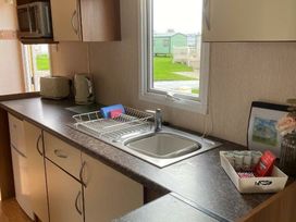 Skipsea Sands Holiday Park - Holiday Accommodation 14112 - North Yorkshire (incl. Whitby) - 1185461 - thumbnail photo 5