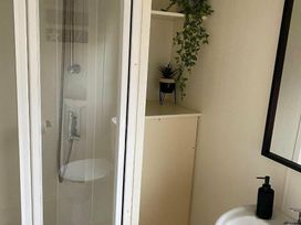 Skipsea Sands Holiday Park - Holiday Accommodation 14112 - North Yorkshire (incl. Whitby) - 1185461 - thumbnail photo 11