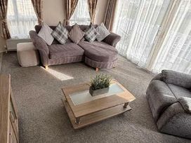 Lido Beach Holiday Park - Holiday Accommodation 14114 - North Wales - 1185462 - thumbnail photo 3