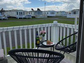 Lido Beach Holiday Park - Holiday Accommodation 14114 - North Wales - 1185462 - thumbnail photo 11