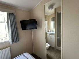 Marton Mere Holiday Village - Holiday Accommodation 14123 - Lake District - 1185464 - thumbnail photo 7