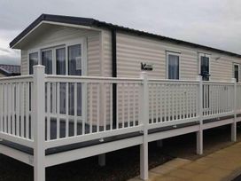 Cayton Bay Caravan Park - Holiday Accommodation 14129 - North Yorkshire (incl. Whitby) - 1185466 - thumbnail photo 1