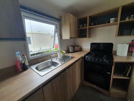 Weymouth Bay Holiday Park - Holiday Accommodation 14152 - Dorset - 1185469 - thumbnail photo 10