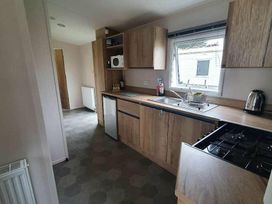 Weymouth Bay Holiday Park - Holiday Accommodation 14152 - Dorset - 1185469 - thumbnail photo 11
