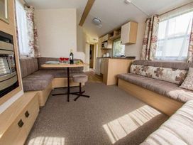 Trenance Holiday Park - Holiday Accommodation 14155 - Cornwall - 1185470 - thumbnail photo 8
