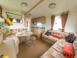 Trenance Holiday Park - Holiday Accommodation 14155 - Cornwall - 1185470 - thumbnail photo 12