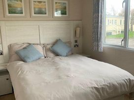 Blue Dolphin Holiday Park - Holiday Accommodation 14200 - North Yorkshire (incl. Whitby) - 1185475 - thumbnail photo 11