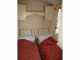 Primrose Valley Holiday Park - Holiday Accommodation 1421 - North Yorkshire (incl. Whitby) - 1185478 - thumbnail photo 8