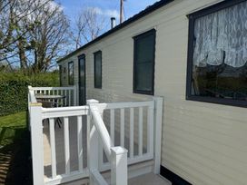 The Bungalow Camp Caravan Park - Holiday Accommodation 14218 - North Wales - 1185483 - thumbnail photo 10