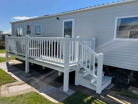 Golden Sands - Holiday Accommodation 14231 - Lincolnshire - 1185488 - thumbnail photo 8
