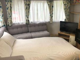 Wisemans Bridge Caravan Park - Holiday Accommodation 14246 - South Wales - 1185489 - thumbnail photo 8