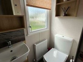 Blue Dolphin Holiday Park - Holiday Accommodation 14248 - North Yorkshire (incl. Whitby) - 1185491 - thumbnail photo 6