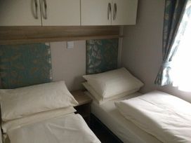 Durdle Door Holiday Park - Holiday Accommodation 1429 - Dorset - 1185501 - thumbnail photo 5