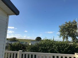 Durdle Door Holiday Park - Holiday Accommodation 1429 - Dorset - 1185501 - thumbnail photo 8