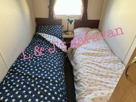 Lyons Winkups and Primrose - Holiday Accommodation 14301 - North Wales - 1185503 - thumbnail photo 7