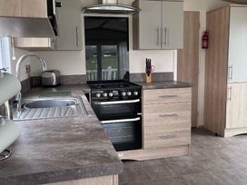 Barmouth Bay Holiday Village - Holiday Accommodation 14329 - Mid Wales - 1185510 - thumbnail photo 5