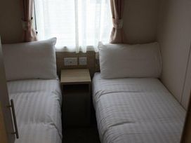 Barmouth Bay Holiday Village - Holiday Accommodation 14329 - Mid Wales - 1185510 - thumbnail photo 12