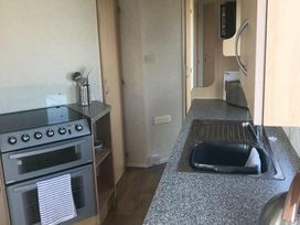 Marine Holiday Park - Holiday Accommodation 14354 - North Wales - 1185511 - thumbnail photo 4