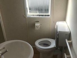 Marine Holiday Park - Holiday Accommodation 14354 - North Wales - 1185511 - thumbnail photo 8