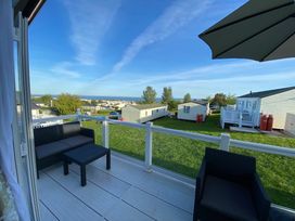 Devon Cliffs Holiday Park - Holiday Accommodation 14385 - Devon - 1185517 - thumbnail photo 18