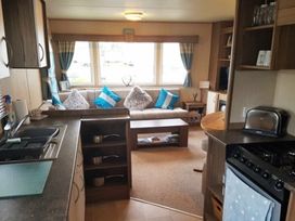 Church Farm Holiday Village - Holiday Accommodation 14390 - Hampshire - 1185518 - thumbnail photo 3