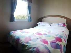 Church Farm Holiday Village - Holiday Accommodation 14390 - Hampshire - 1185518 - thumbnail photo 4